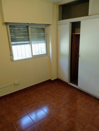 Venta departamento 3 ambientes, Parque Patricios