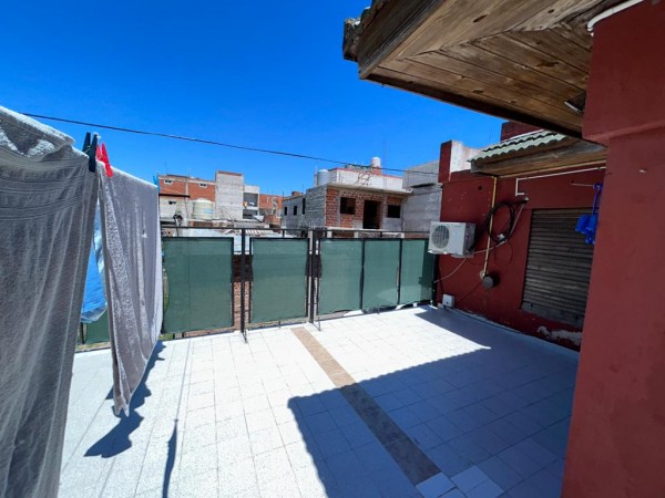 Venta Casa 4 Ambientes en Villa Celina