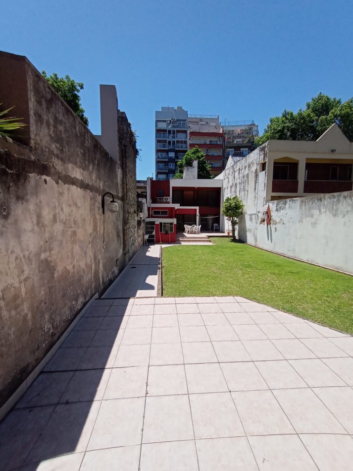 Venta Casa sobre lote 8.66 x 45, ideal emprendimiento inmobiliario, Caballito