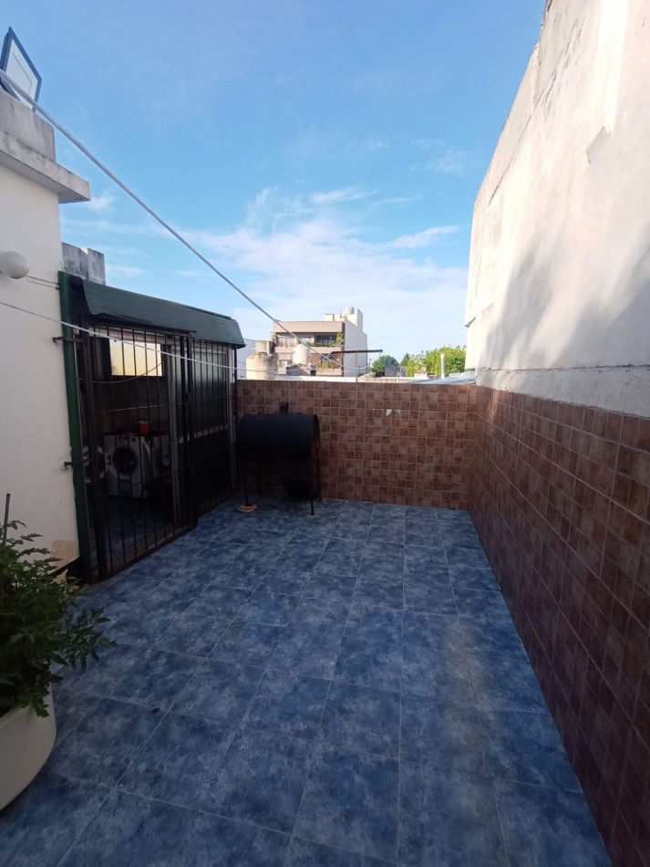 Venta amplio PH de 3 ambientes en 1er piso, Villa Lugano