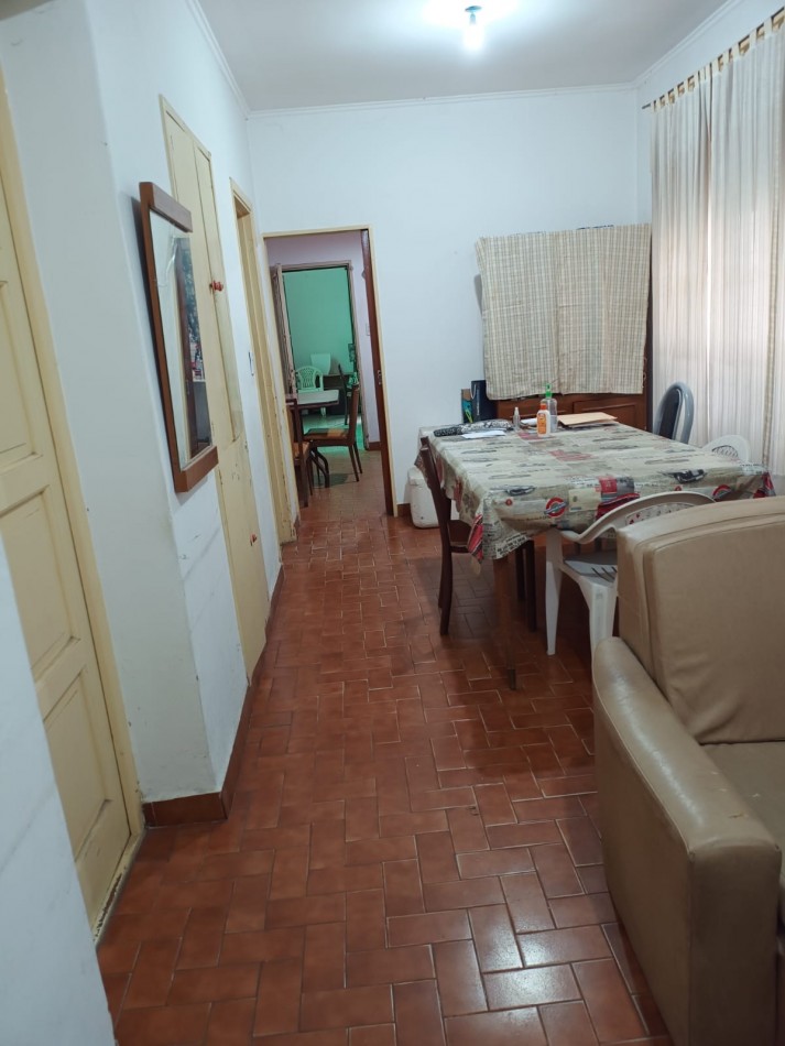 Venta casa 4 ambientes c/ terreno, Villa Lugano