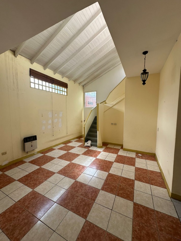 Venta PH de 3 ambientes mas quincho, Villa Lugano