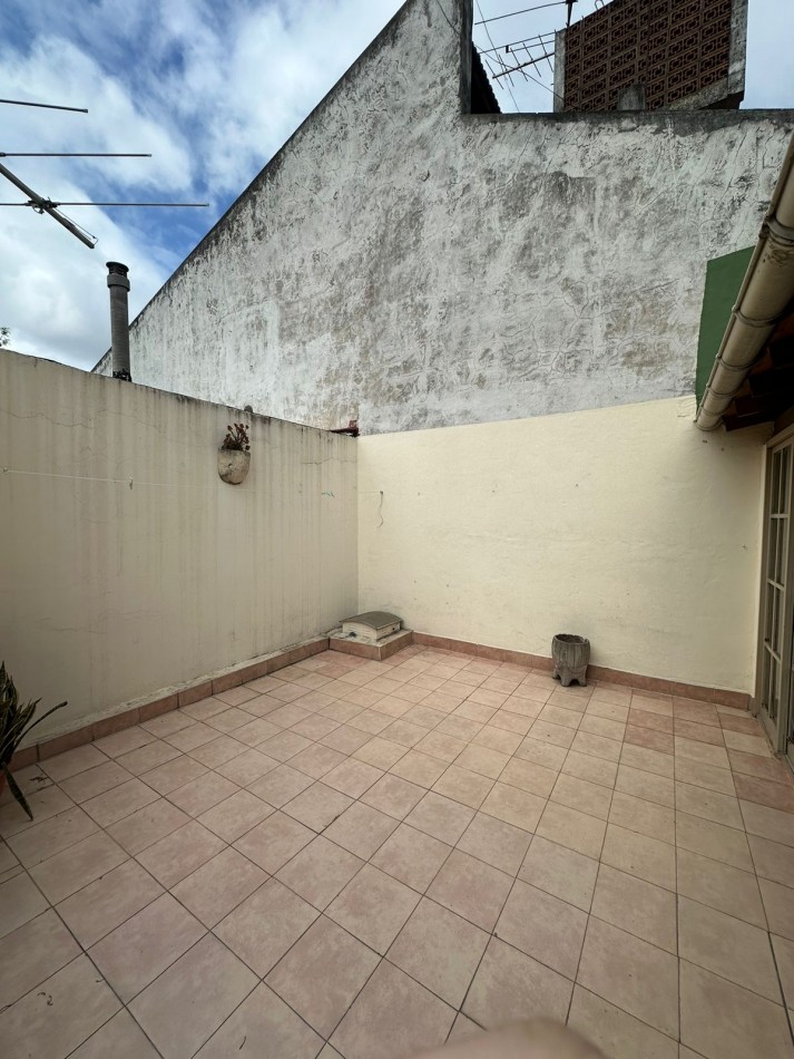 Venta PH de 3 ambientes mas quincho, Villa Lugano