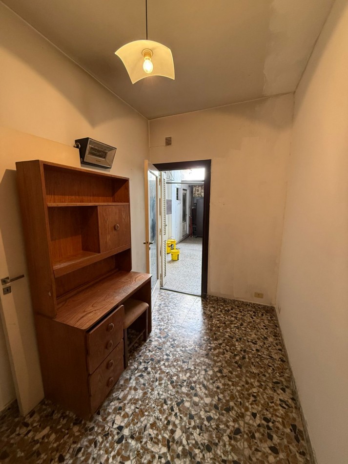 Alquiler PH 5 ambientes, en planta alta, Uso profesional o comercial, Villa Lugano