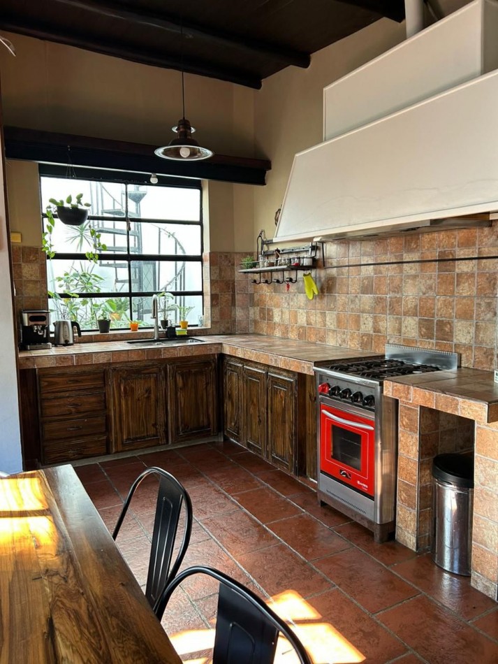 Venta PH, 5 ambientes mas quincho, Flores