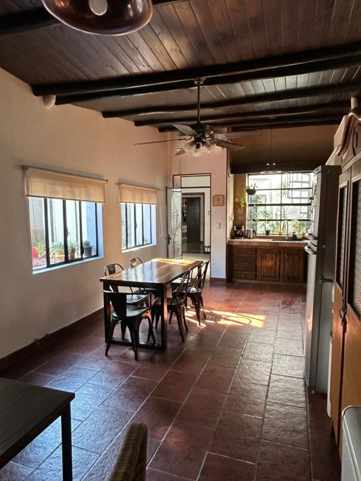 Venta PH, 5 ambientes mas quincho, Flores