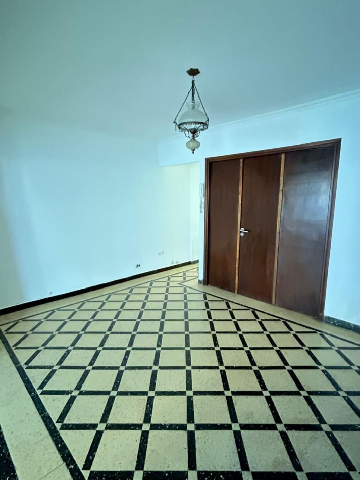 Venta PH, 5 ambientes mas quincho, Flores