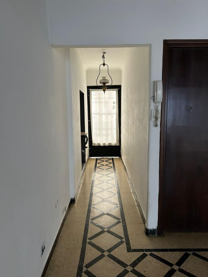 Venta PH, 5 ambientes mas quincho, Flores