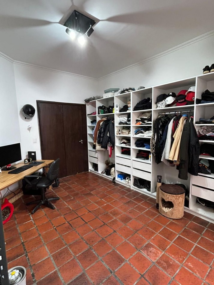 Venta PH, 5 ambientes mas quincho, Flores