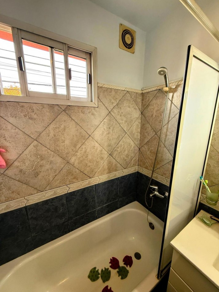 Venta departamento tipo PH, 5 ambientes, Villa Lugano