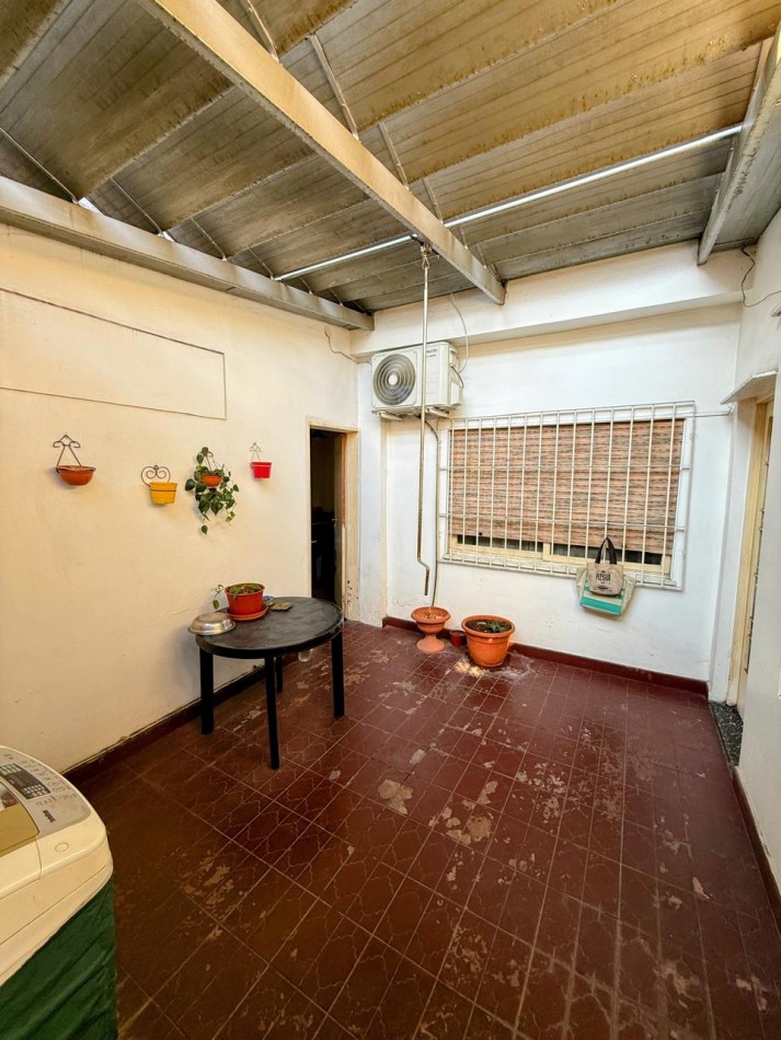 Venta PH Multifamiliar, con local comercial, Villa Lugano