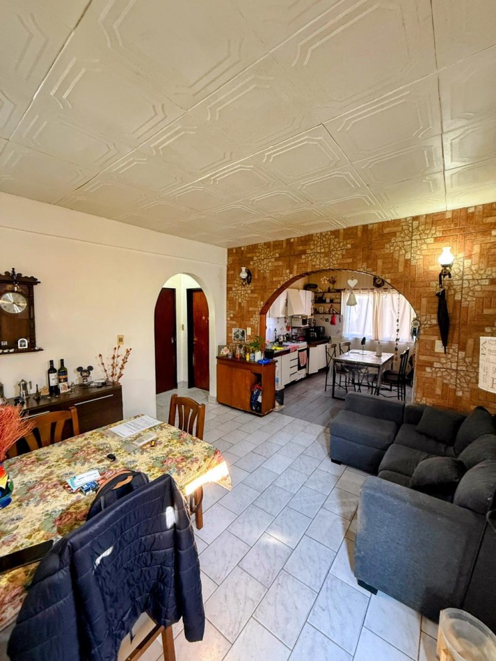 Venta PH Multifamiliar, con local comercial, Villa Lugano