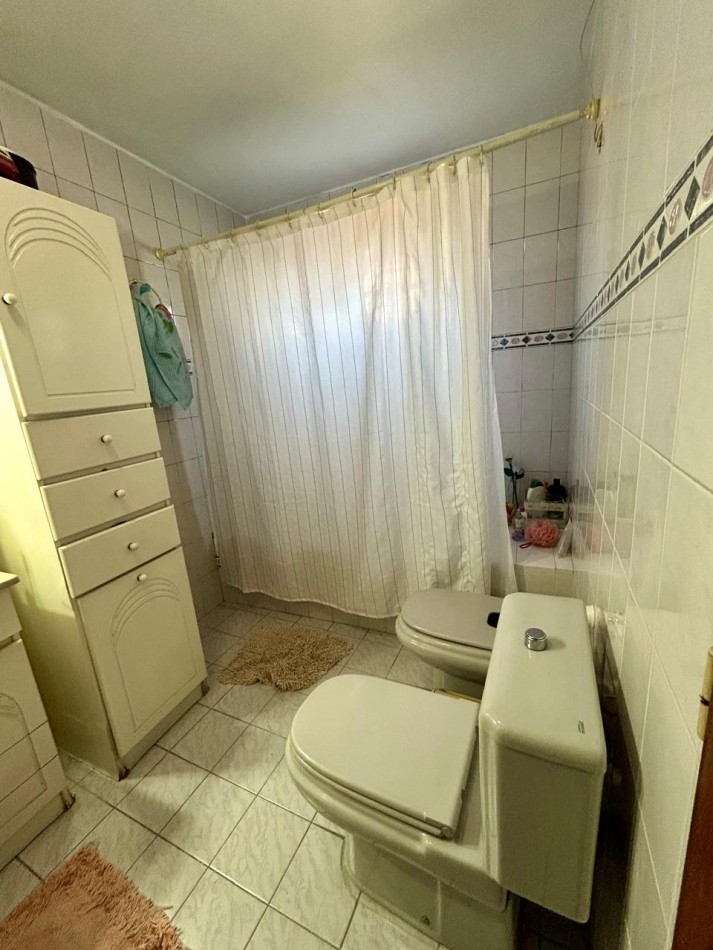Casa 5amb. c/ Pileta - Lote de 11x25
