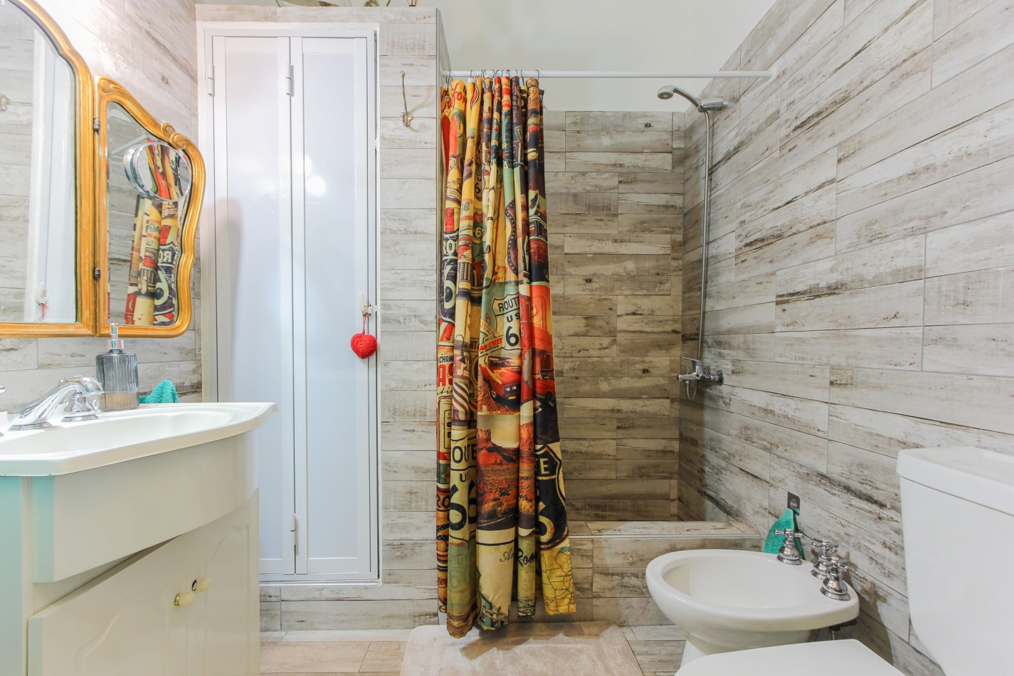 Venta espectacular piso de 5 ambientes, c/ baulera, Recoleta