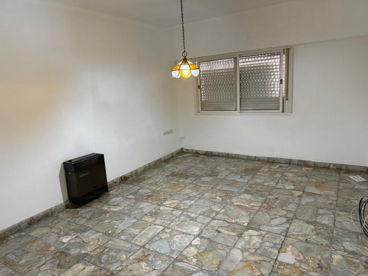 Venta casa de 3 ambientes, Ramos Mejia