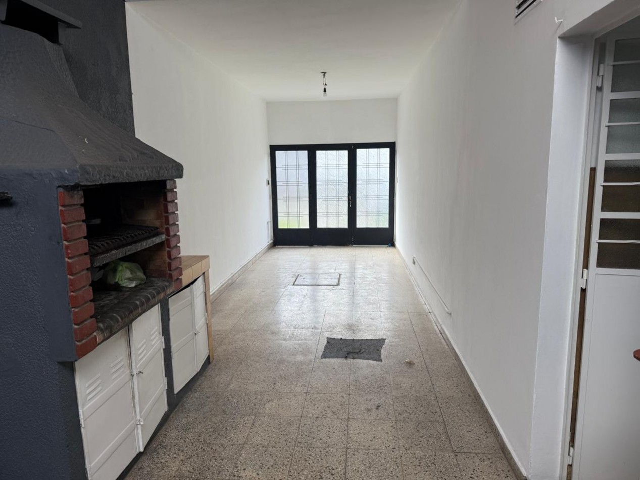 Venta casa de 3 ambientes, Ramos Mejia