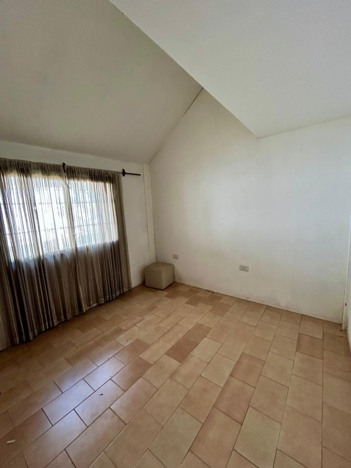 Venta - Casa Quinta -  La Reja - 