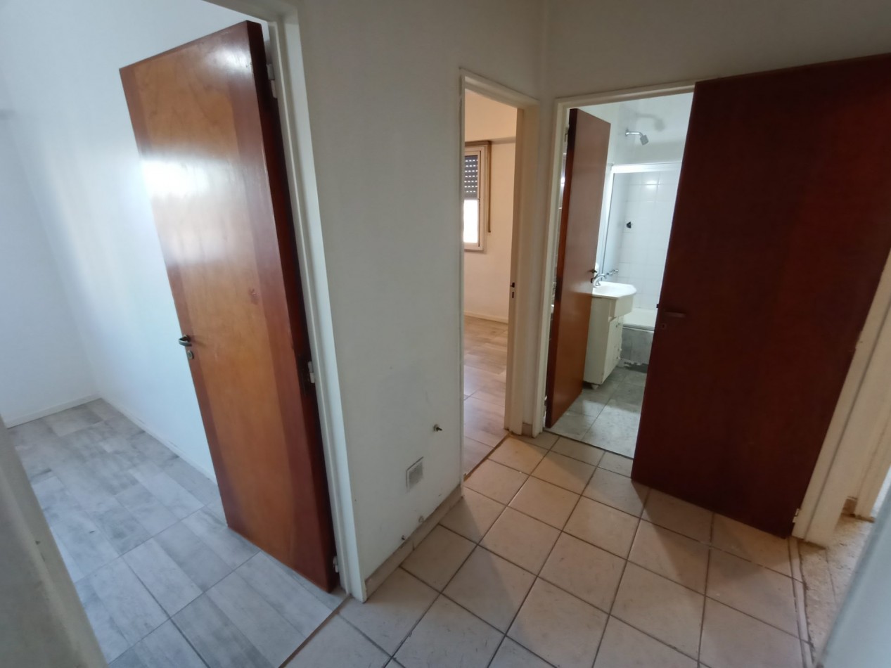 Venta departamento 4 ambientes con cochera villa celina