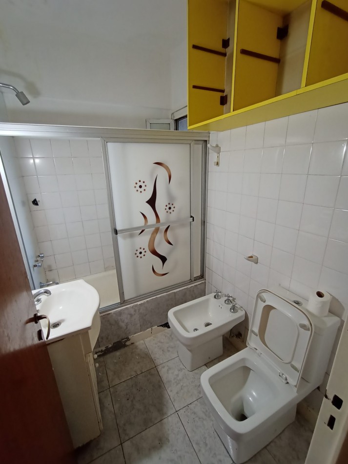 Venta departamento 4 ambientes con cochera villa celina
