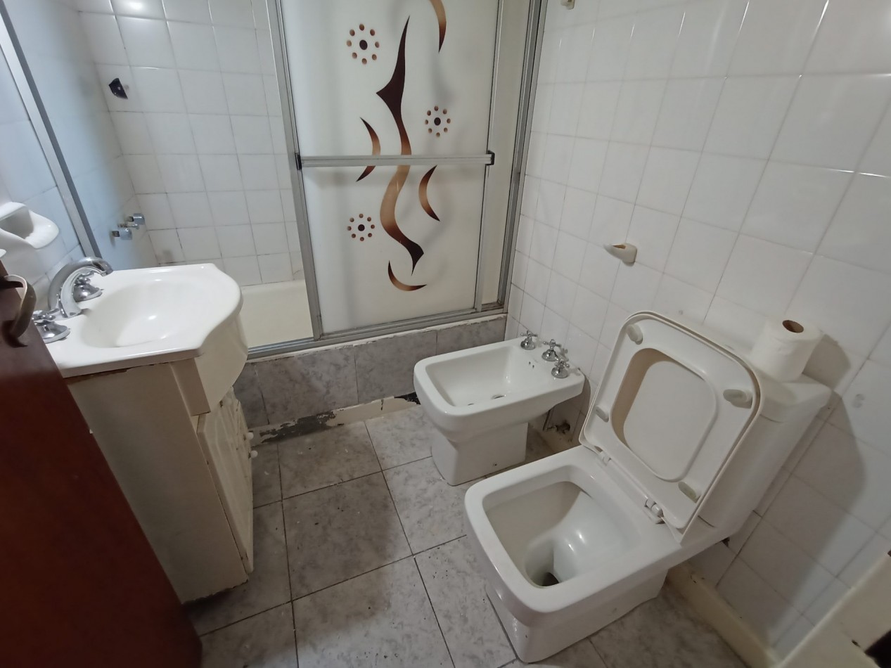 Venta departamento 4 ambientes con cochera villa celina