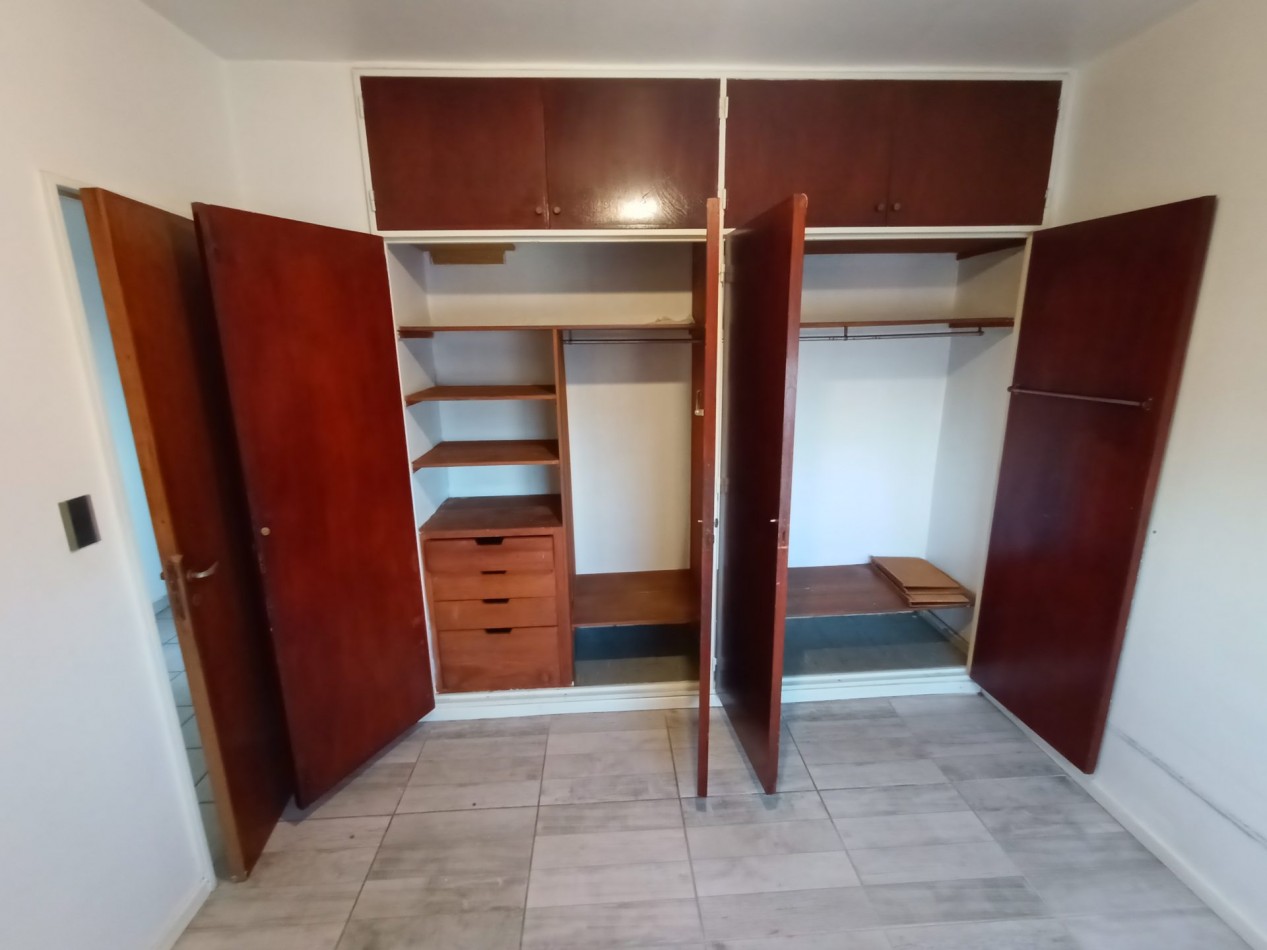 Venta departamento 4 ambientes con cochera villa celina