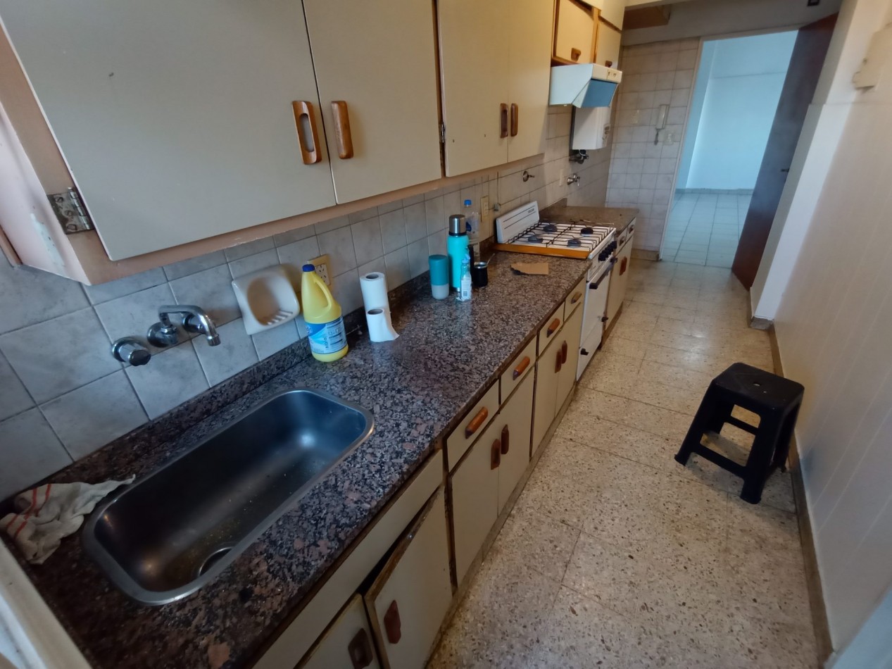 Venta departamento 4 ambientes con cochera villa celina