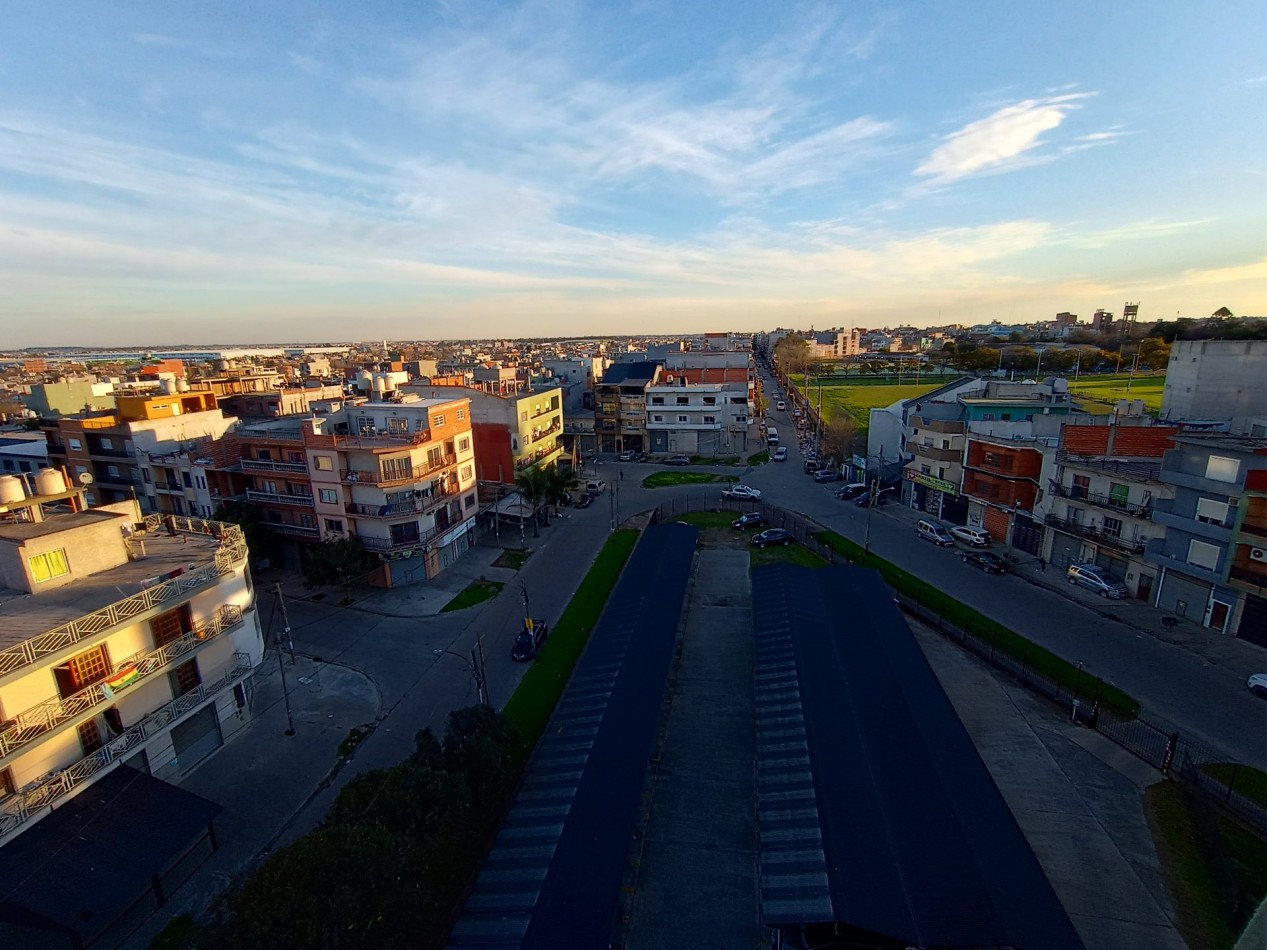 Venta departamento 4 ambientes con cochera villa celina