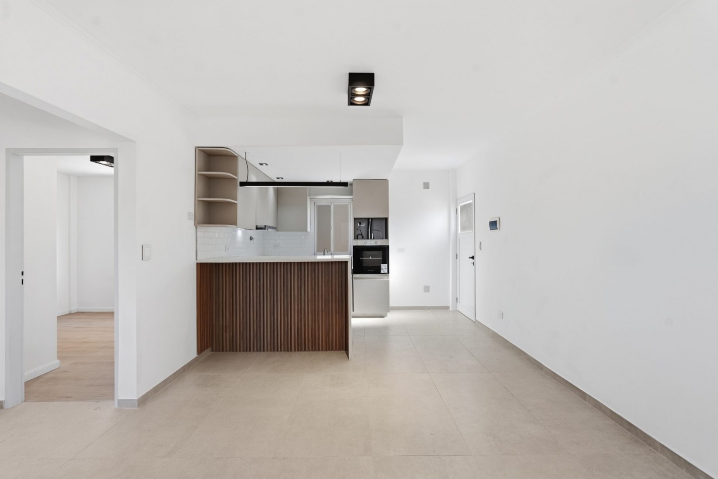 Venta departamento de 3 ambientes, con cochera, terraza con parrilla y minipiscina, Villa Lugano