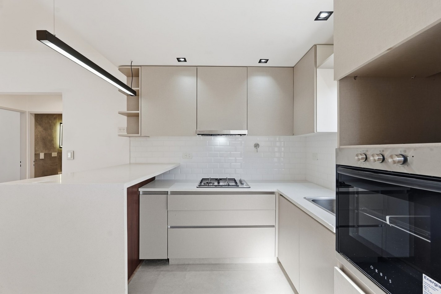 Venta departamento de 3 ambientes, con cochera, terraza con parrilla y minipiscina, Villa Lugano