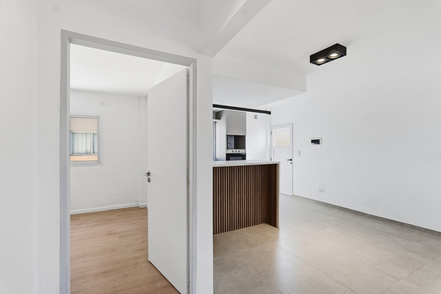 Venta departamento de 3 ambientes, con cochera, terraza con parrilla y minipiscina, Villa Lugano