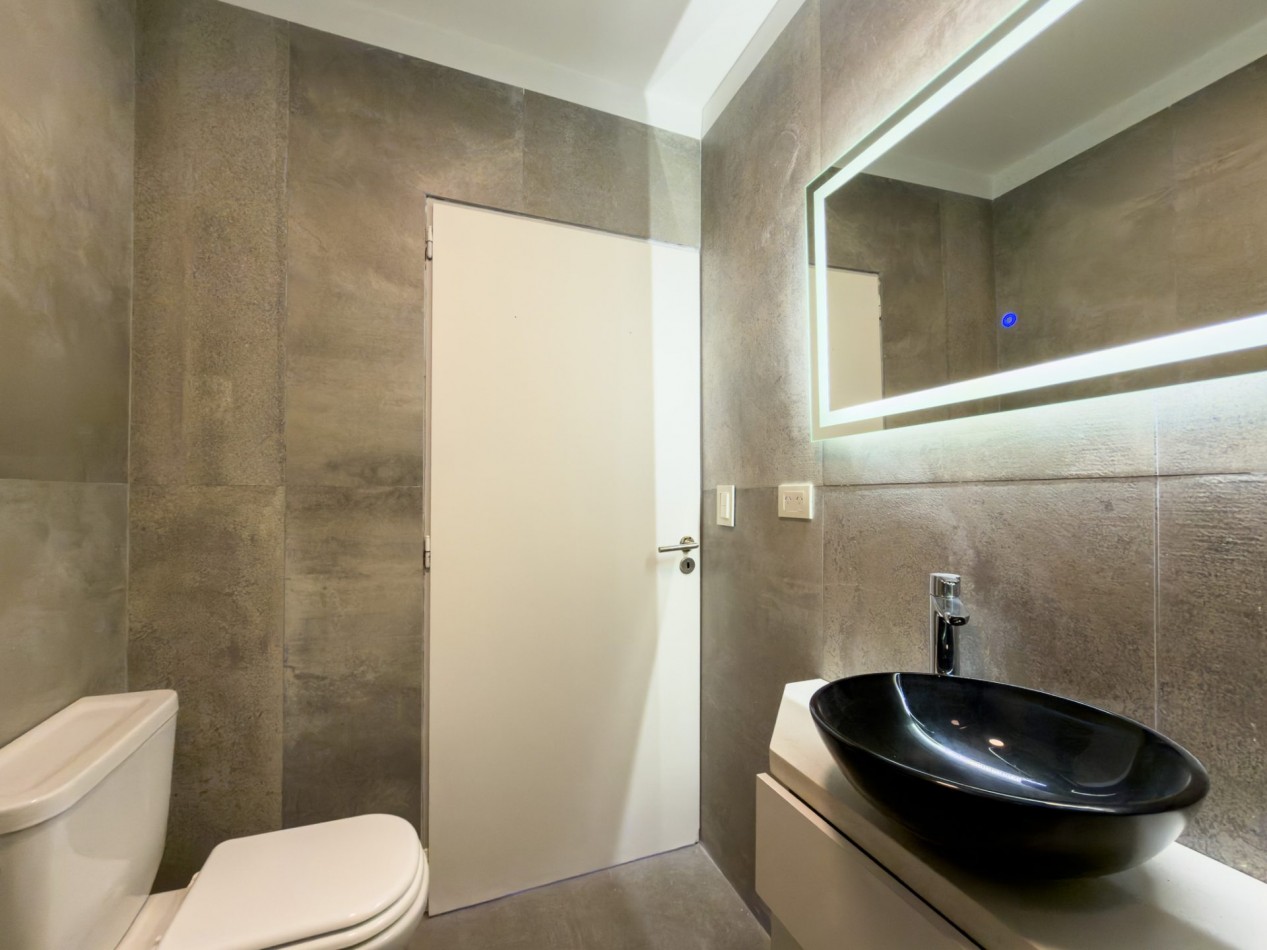 Venta departamento de 3 ambientes, con cochera, terraza con parrilla y minipiscina, Villa Lugano