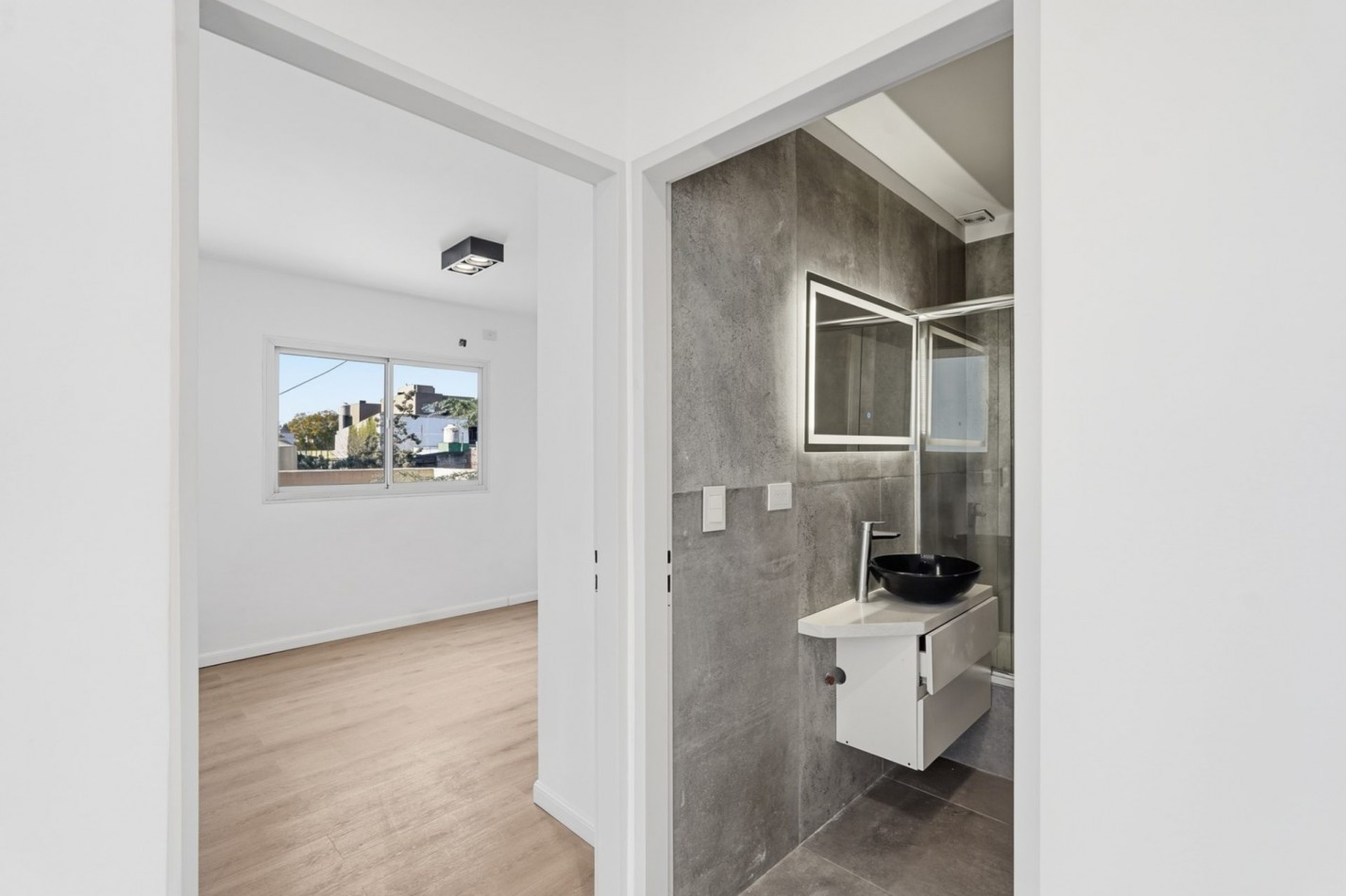 Venta departamento de 3 ambientes, con cochera, terraza con parrilla y minipiscina, Villa Lugano