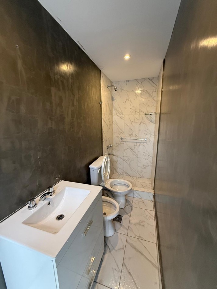 Venta departamento de 3 ambientes, con cochera, terraza con parrilla y minipiscina, Villa Lugano