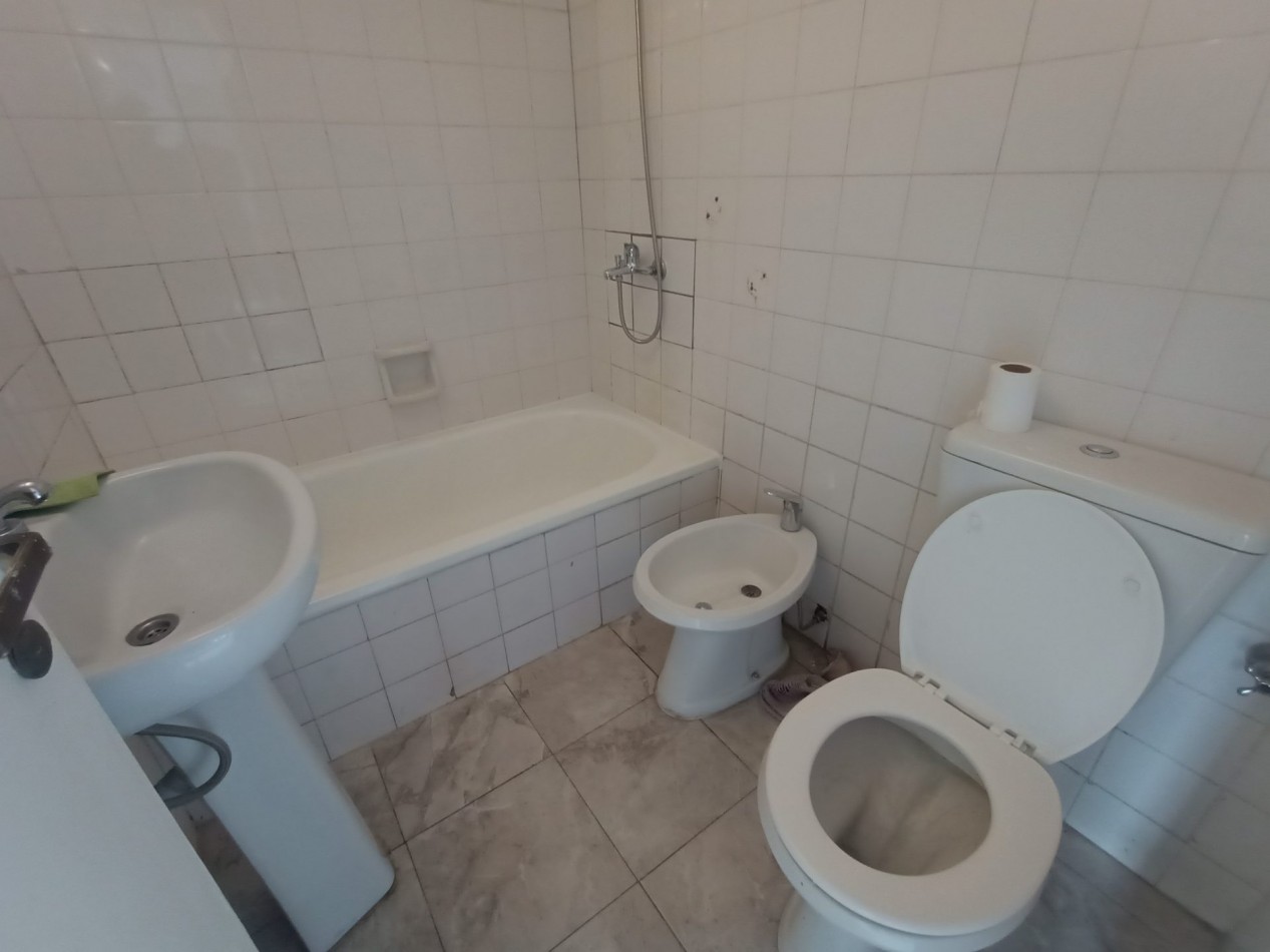 Alquiler departamento 3 ambientes lugano 1y2