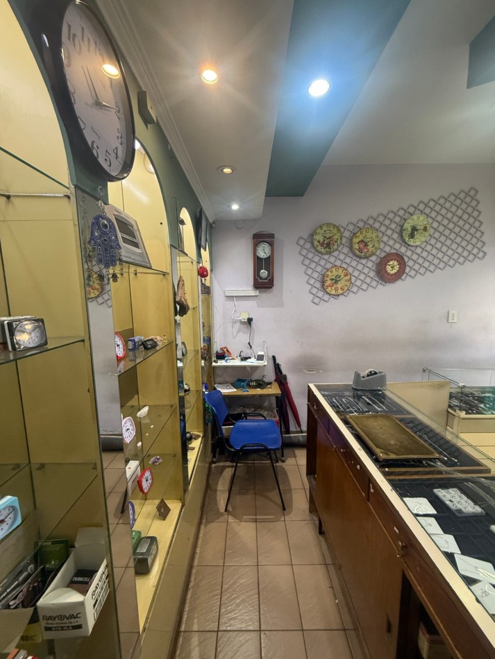 Venta local comercial sobre calle Chilavert, Villa Lugano