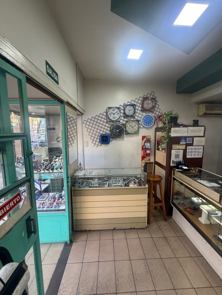 Venta local comercial sobre calle Chilavert, Villa Lugano
