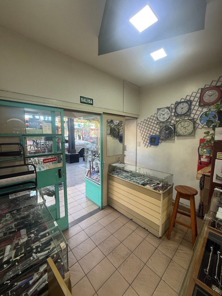 Venta local comercial sobre calle Chilavert, Villa Lugano