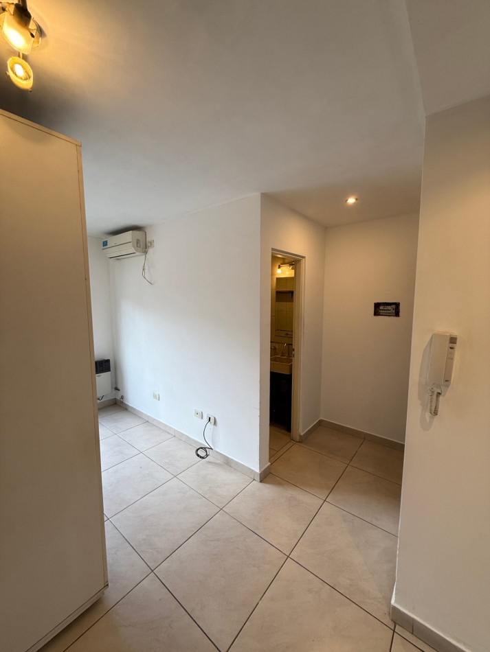 Alquiler departamento monoambiente, Flores