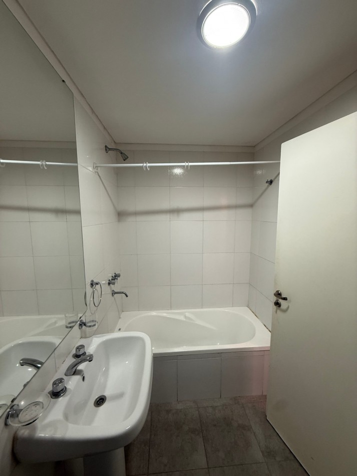 Venta departamento de 3 ambientes, Barrio Villa Olimpica