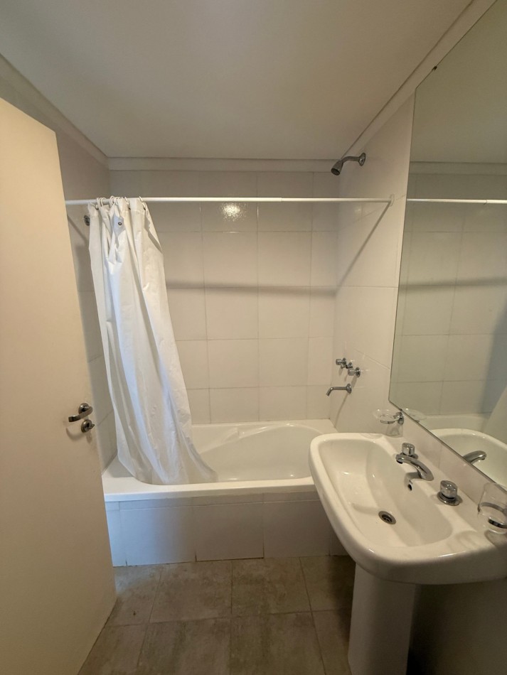 Venta departamento de 3 ambientes, Barrio Villa Olimpica