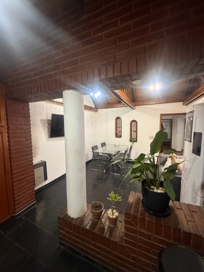Venta casa multifamiliar en dos plantas, Villa Lugano
