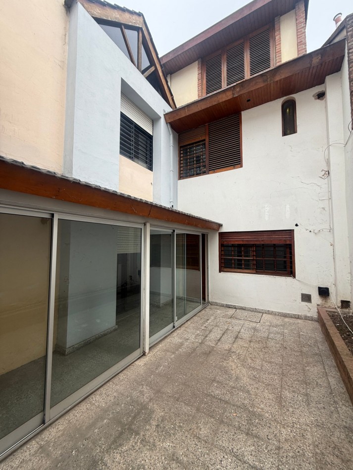 Venta casa multifamiliar en dos plantas, Villa Lugano