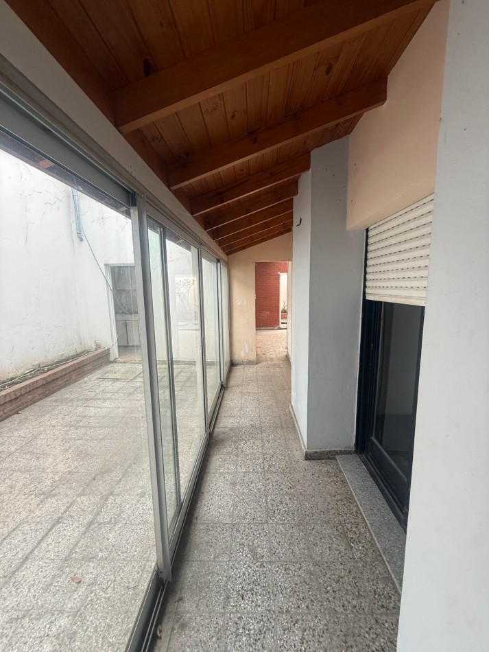 Venta casa multifamiliar en dos plantas, Villa Lugano