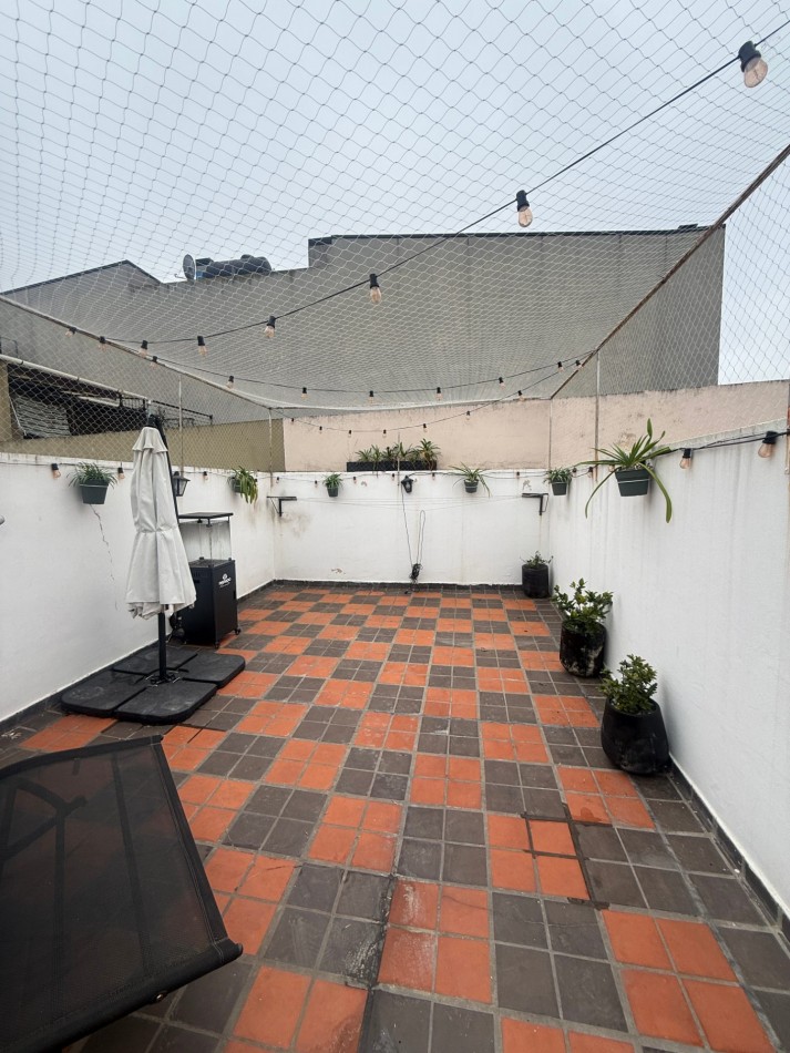 Venta casa multifamiliar en dos plantas, Villa Lugano