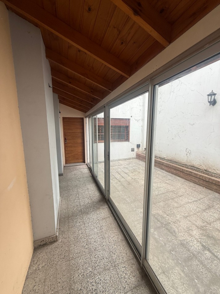 Venta casa multifamiliar en dos plantas, Villa Lugano