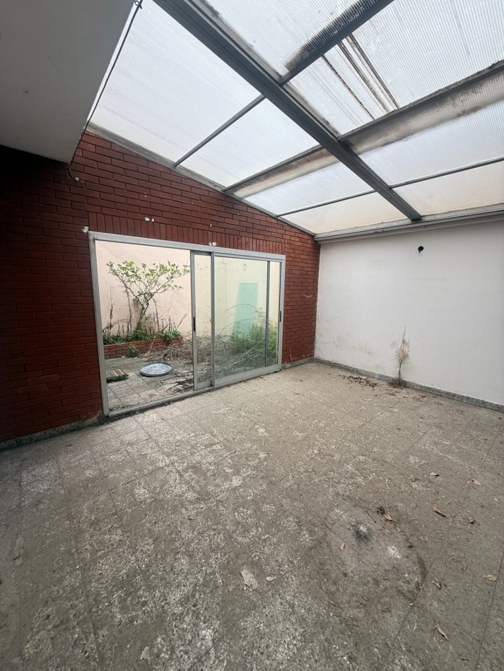 Venta casa multifamiliar en dos plantas, Villa Lugano
