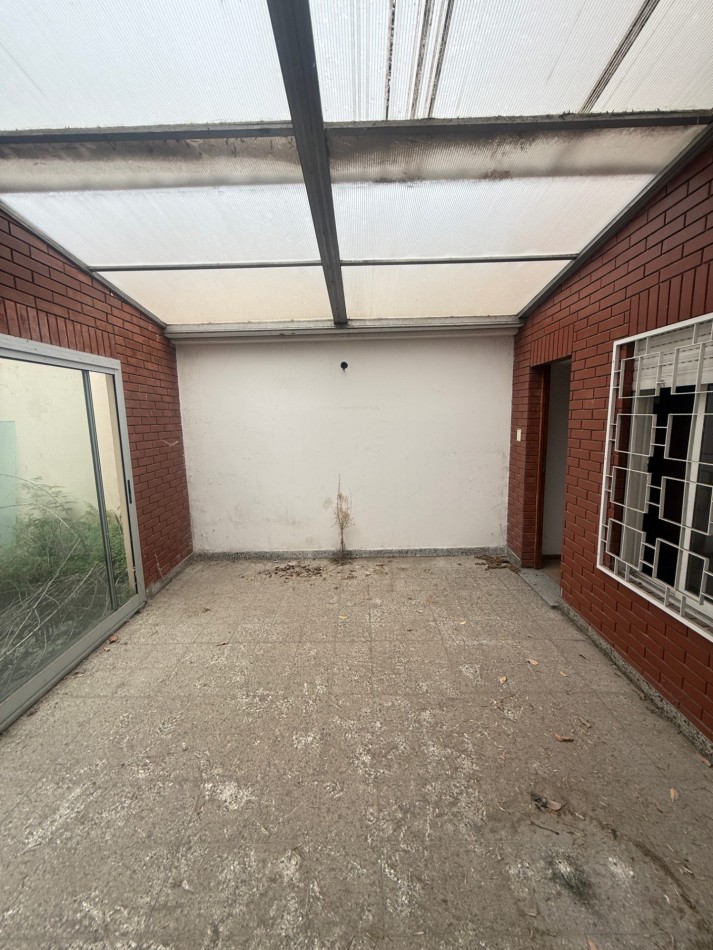 Venta casa multifamiliar en dos plantas, Villa Lugano