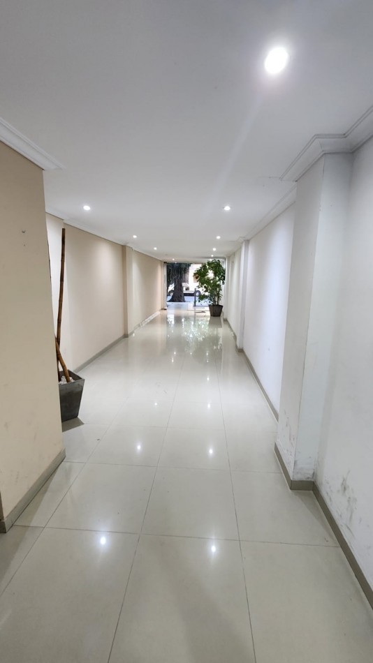 VENTA departamento 2 ambientes, con patio y cochera, Villa Lugano