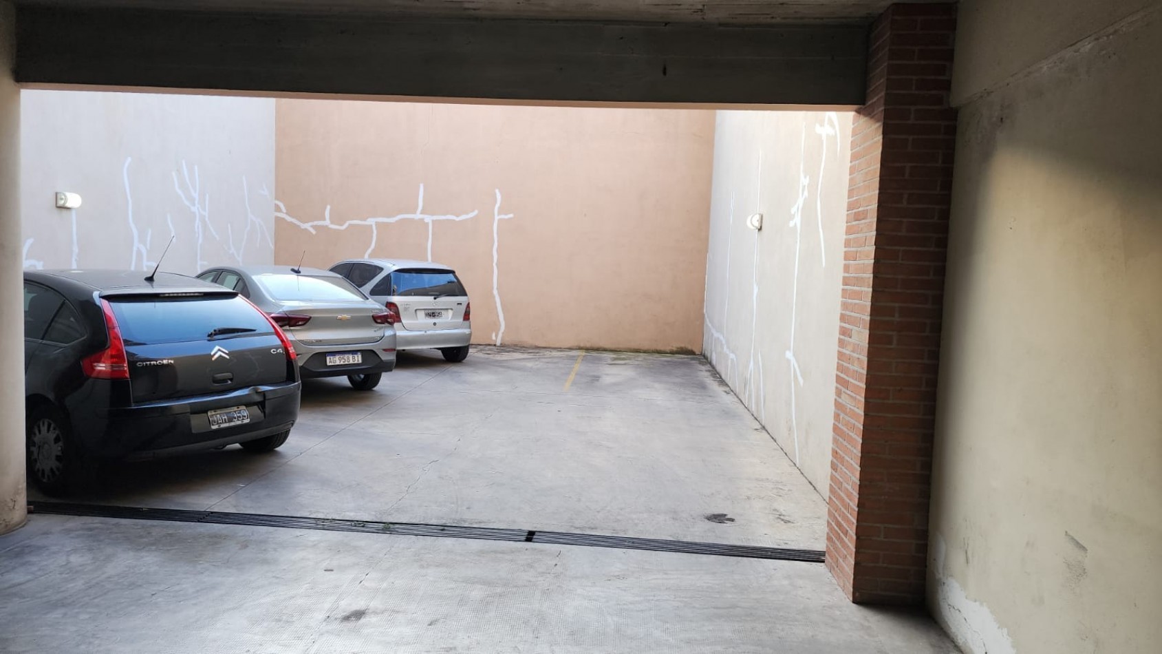 VENTA departamento 2 ambientes, con patio y cochera, Villa Lugano