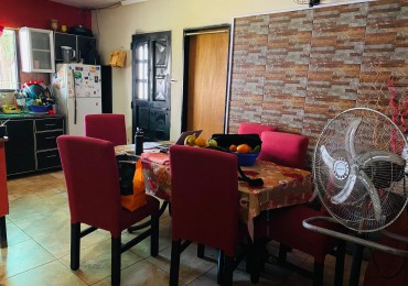 Venta Casa 3 Ambientes en Villa Celina